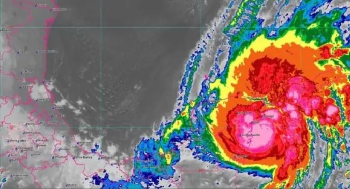 Quintana Roo en alerta roja: sufre efectos de "Gamma"