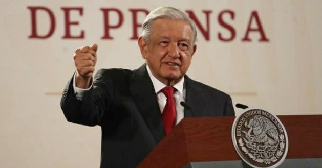 AMLO tiene listo el bastón de mando para quien aspira sucederlo en Morena