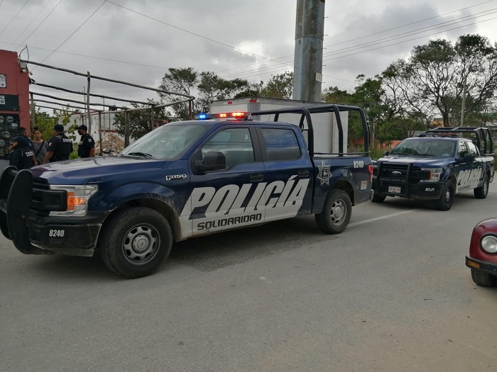 Sujeto huye luego de morder a su pareja en Playa del Carmen