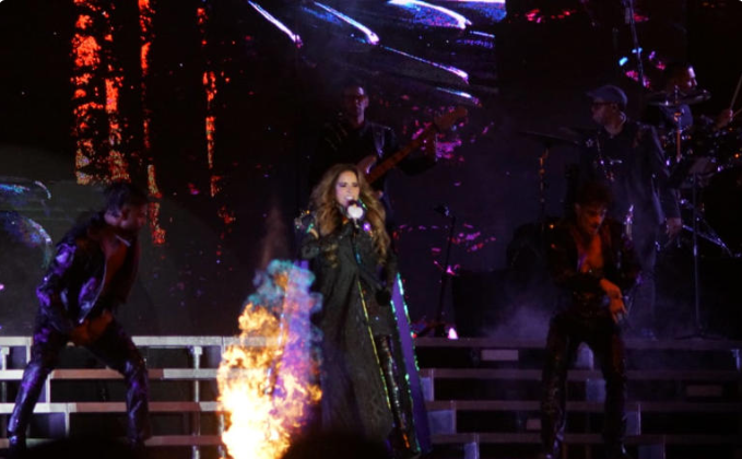Ante un lleno total, Gloria Trevi impactó a laguneros con su ‘Soundtrack’