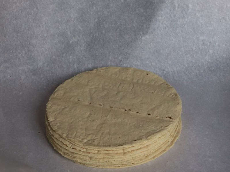 Racistas lanzan tortillas a equipo de alumnos latinos en secundaria de California