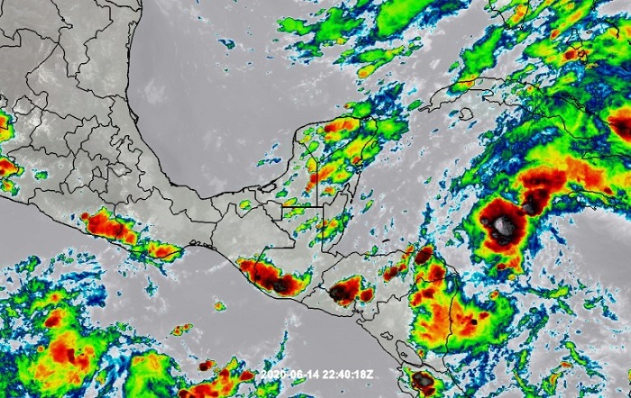 Yucatán: Pronostican posible llegada de tres ondas tropicales esta semana