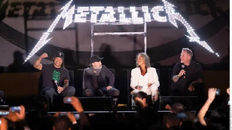 Metallica donará $750,000 en apoyo a esfuerzos para Australia