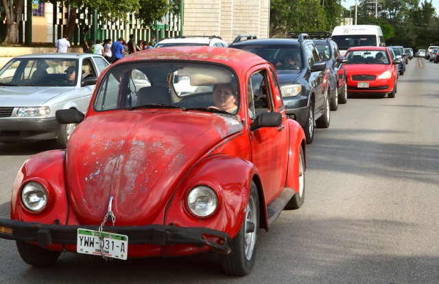 Gobierno de Yucatán ofrece descuentos en regularización de vehículos