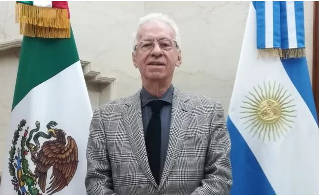 El libro de $189 que robó embajador de México en Argentina