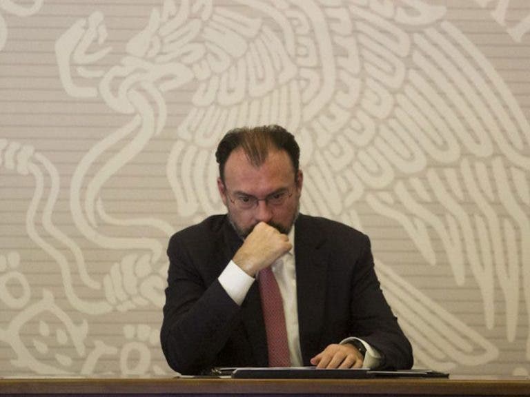 Luis Videgaray ‘desaparece del mapa’, la FGR no lo encuentra