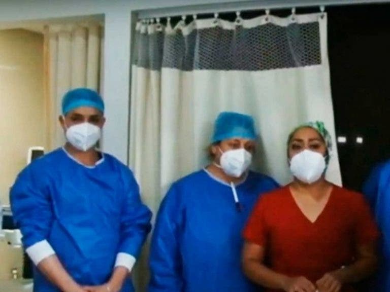 VIDEO: Familiares de un paciente con Covid golpean a una enfermera