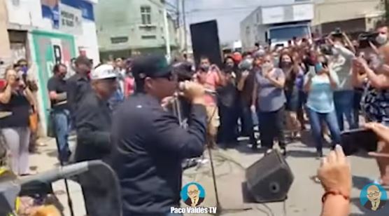 Coahuila: Abarrotan calles para despedir a cantante de 'Grupo Flash'