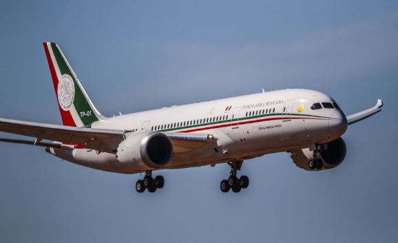 Tras 17 meses de estar varado en California hoy regresa a México el avión presidencial