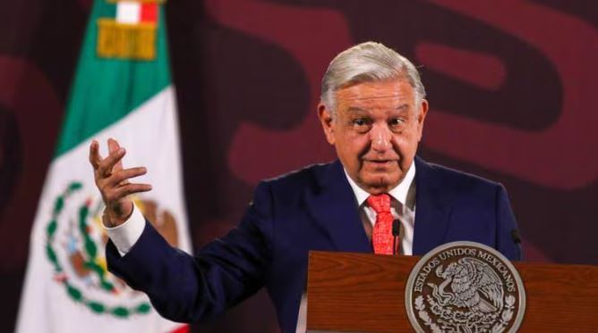 ¿Resuelto? AMLO pide al asesino de normalista de Ayotzinapa que se entregue