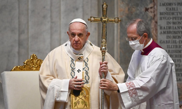 Se ausenta el Papa de misas de Año Nuevo por ciática