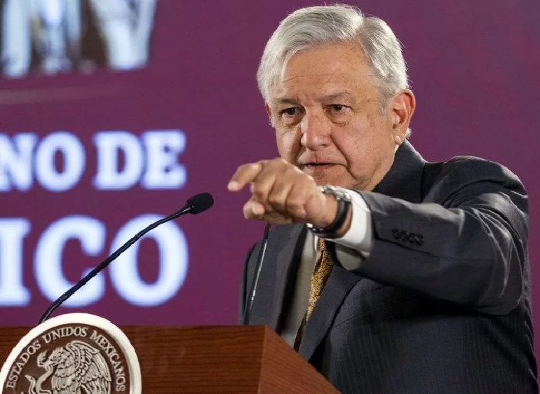 AMLO acusa que reforma educativa de Peña Nieto se impuso desde el extranjero