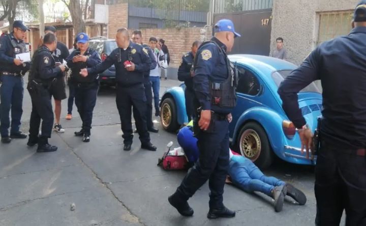 A balazos pelean por un lugar de estacionamiento en Coyoacán