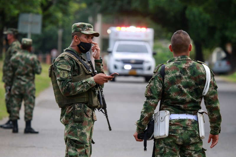 Explota coche bomba en batallón militar en Colombia y deja 36 heridos