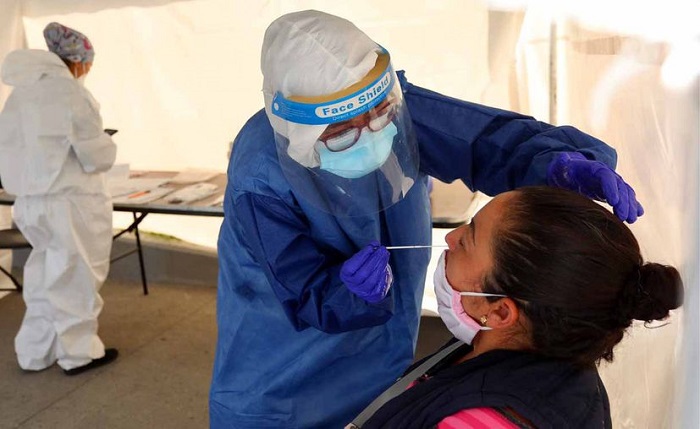 "La gente ya se confió": Mexicanos dejan de realizarse la prueba COVID