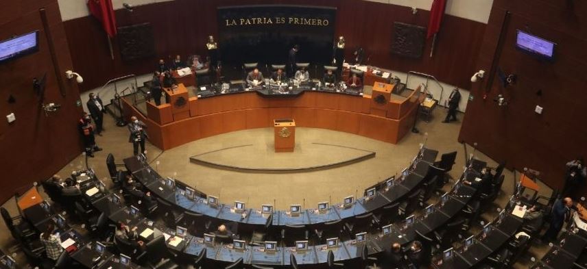 También se quita el fuero a senadores y diputados federales