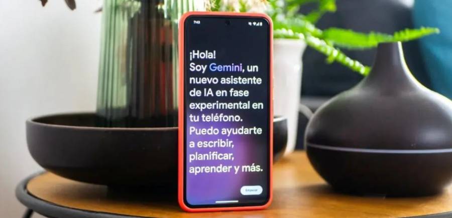 Adiós a Google Assistant: Gemini comienza a ser el asistente virtual por defecto en Android