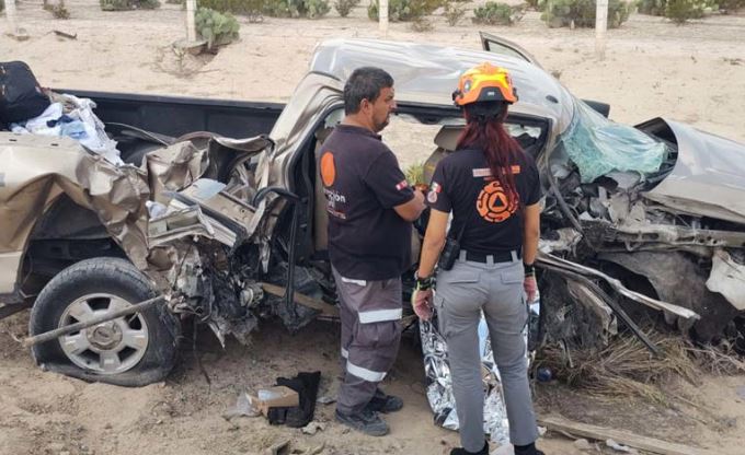 Nuevo León: Muere abuelo tras choque de camionetas