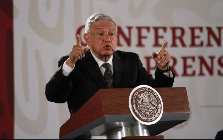 30 personas de familia LeBarón en reunión con López Obrador