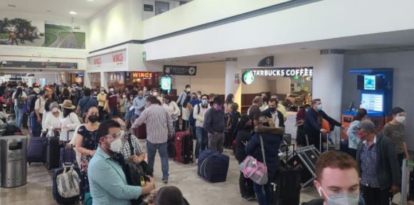 CDMX: ¿Pandemia? Así luce el aeropuerto por vacaciones de Semana Santa