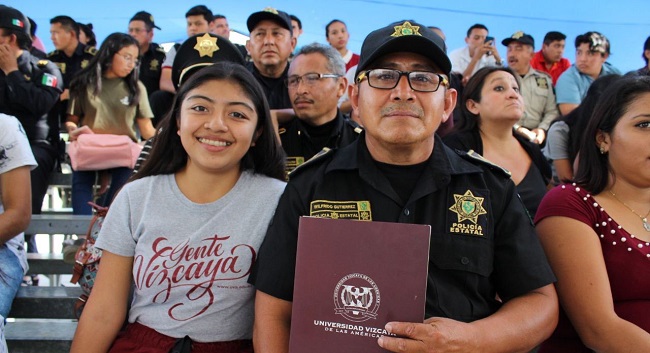 Yucatán: Hijos de policías tendrán becas del 100% en su educación universitaria