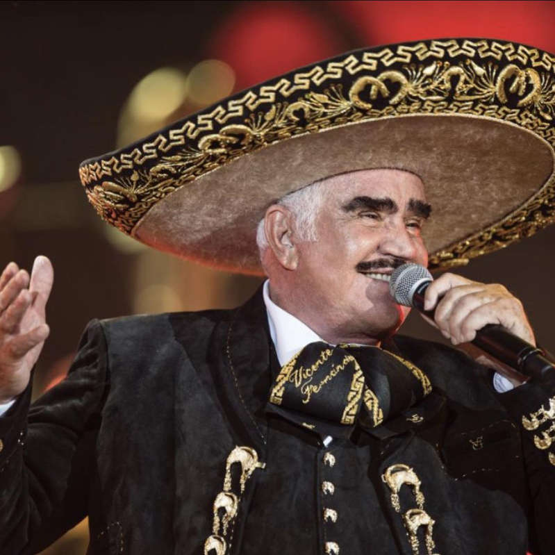 Vicente Fernández, en condición crítica; "con pronóstico reservado"