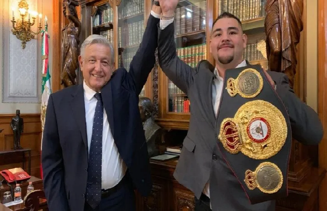 AMLO recibe a Andy Ruiz en Palacio Nacional