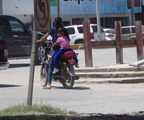 Yucatán: Entra en vigor prohibición de llevar niños de 5 años en moto