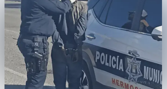 Cae sujeto por golpear a su esposa e hija