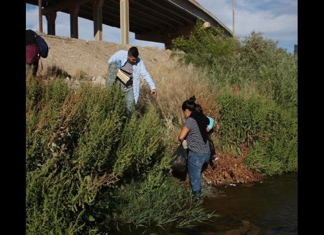 Ciudad Juárez pide a migrantes no cruzar el río Bravo para llegar a EE.UU.