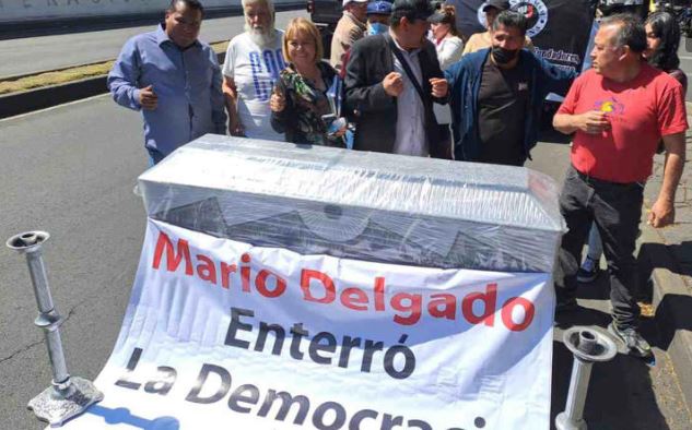 “Mario Delgado enterró la democracia”, exigen a Morena respetar estatutos