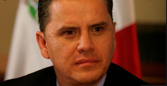 Ordenan detener a ex gobernador de Nayarit y a su hija por lavado de dinero