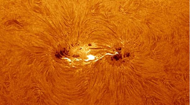 Preocupación científica: Aparece una mancha solar 4 veces más grande que la Tierra