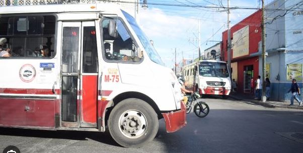 Autobuses de la Alianza de Camioneros de Yucatán, vende sus unidades ¡en Facebook!