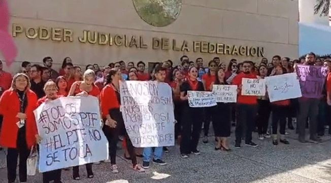 También en Mérida protestan trabajadores del Poder Judicial por extinción de fideicomisos