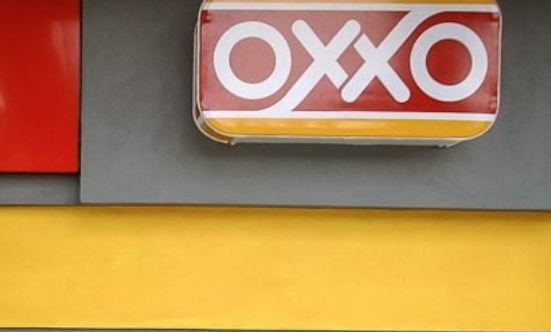 Oxxo entra al negocio de venta de seguros de auto