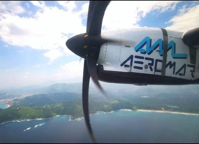 Rayo impacta a avión que se dirigía a Colima