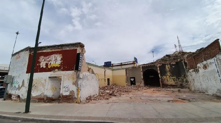 Sonora: Demuelen casa de ex Gobernador Izábal, de 1900 a 1903