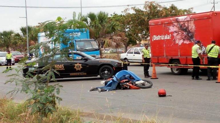 Motociclista encuentra trágica muerte en el periférico de Mérida