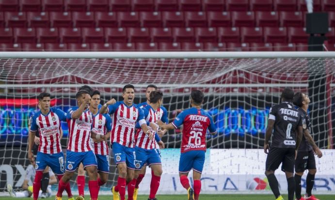 Seis jugadores de Las Chivas están infectados con coronavirus