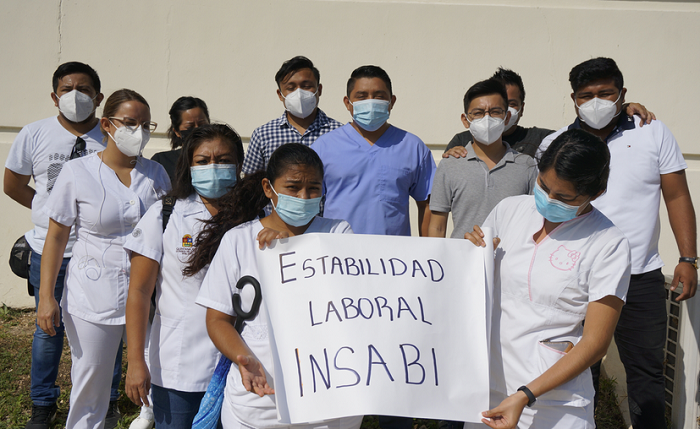 Q. Roo: Insabi despide a médicos y enfermeras en plena contingencia COVID