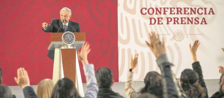 Lord Molécula entre los que más preguntan en conferencias de López Obrador