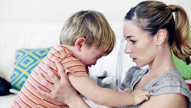 No sabes cómo controlar los berrinches de tus hijos… mira esto