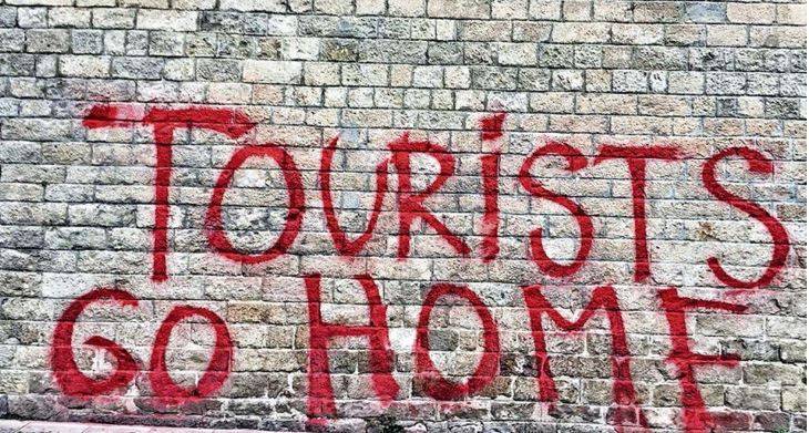 Fenómeno social que se extiende pro el mundo: Turismofobia