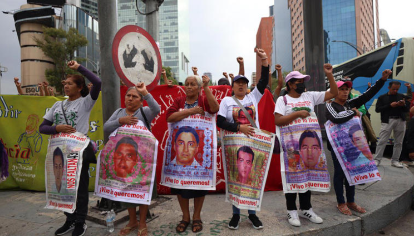 Ayotzinapa 10 años: "Carta de AMLO no es útil para esclarecer nada", familiares