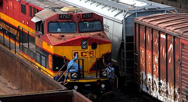 Decreto ferroviario de AMLO es una "arbitrariedad", advierte abogado