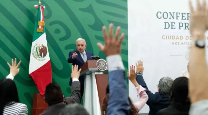 Según López Obrador el róximo presidente debe seguir con las mañaneras