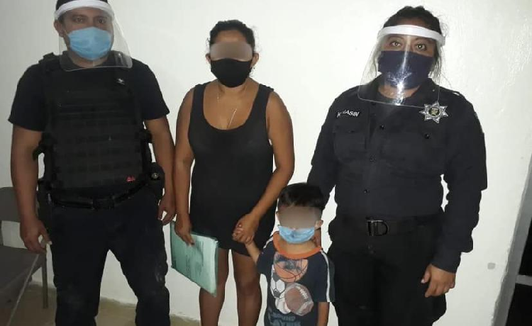 Kanasín: Rescatan a niño de 3 años que deambulada solo por las calles