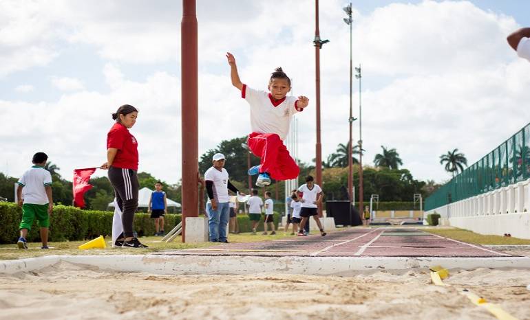 Alumnos de primaria y secundaria de Yucatán participarían en juegos deportivos nacionales