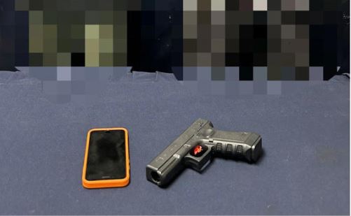 Torreón: Sujetos asaltan con una pistola de juguete a joven